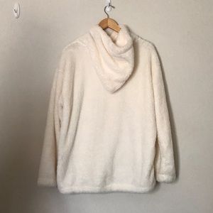 Aeropostale Tops - Aeropostal Fuzzy White Hoodie Aeropostale Tops - Aeropostal Fuzzy White Hoodie